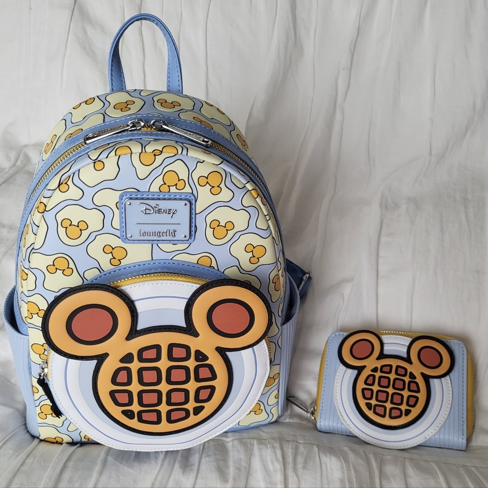 NWT Loungefly Waffle Scented Disney Mickey Mouse Backpack and Matching Wallet - Picture 16 of 16